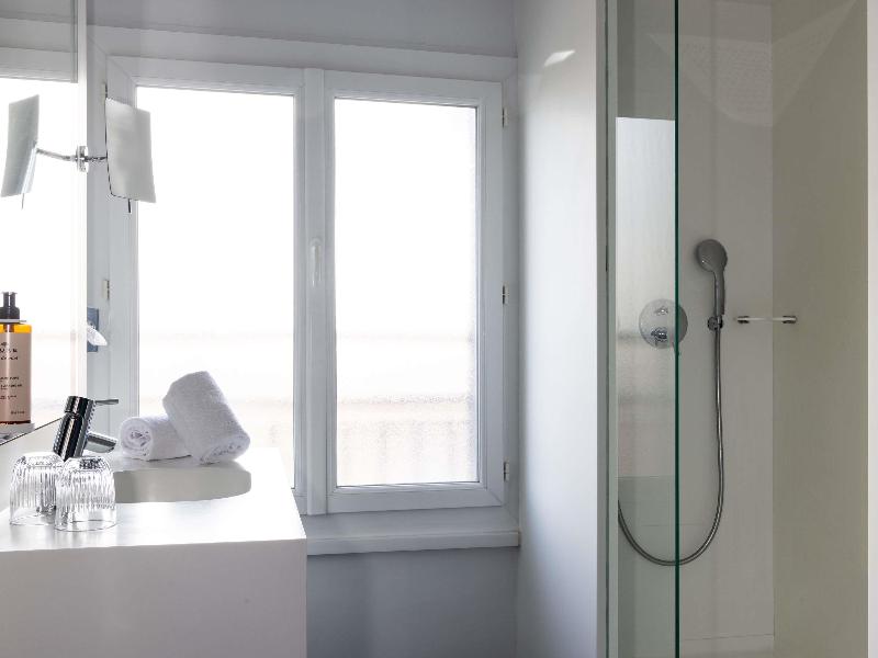 Mercure Annecy Centre Hotel image