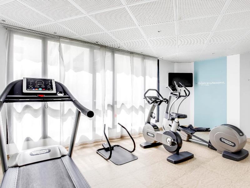 Novotel Suites Stade De France image