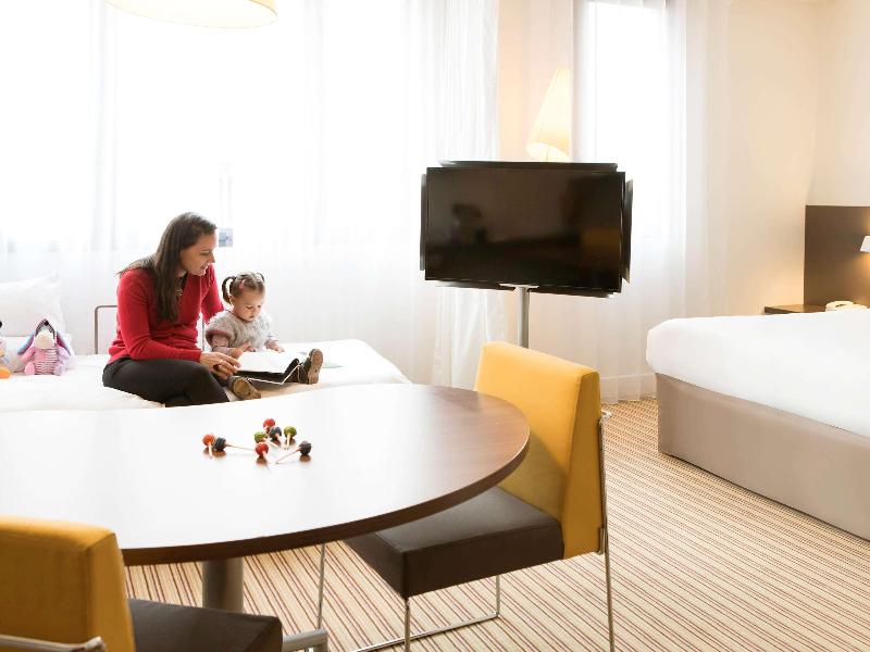 Novotel Suites Stade De France image