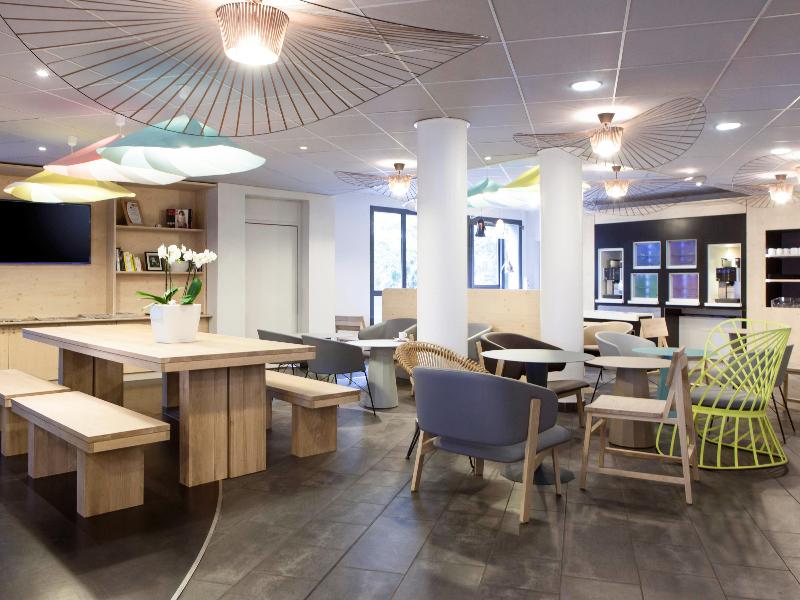 Novotel Suites Stade De France image