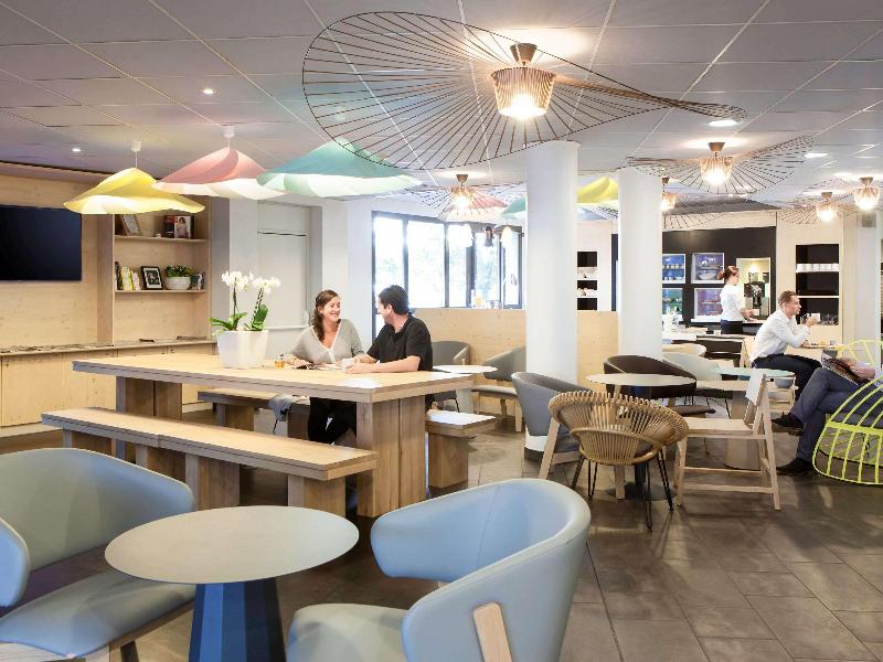 Novotel Suites Stade De France image