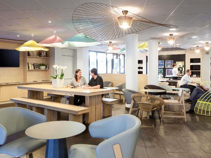 Novotel Suites Stade De France image