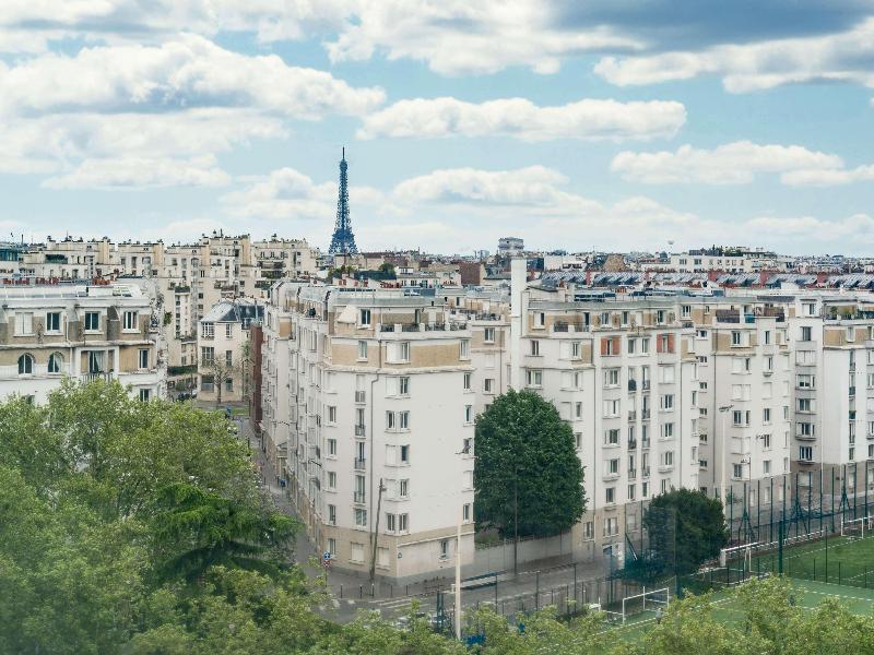 Novotel Paris 17 image