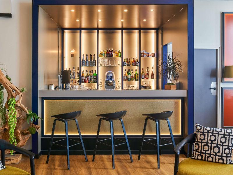 Novotel Paris 17 image