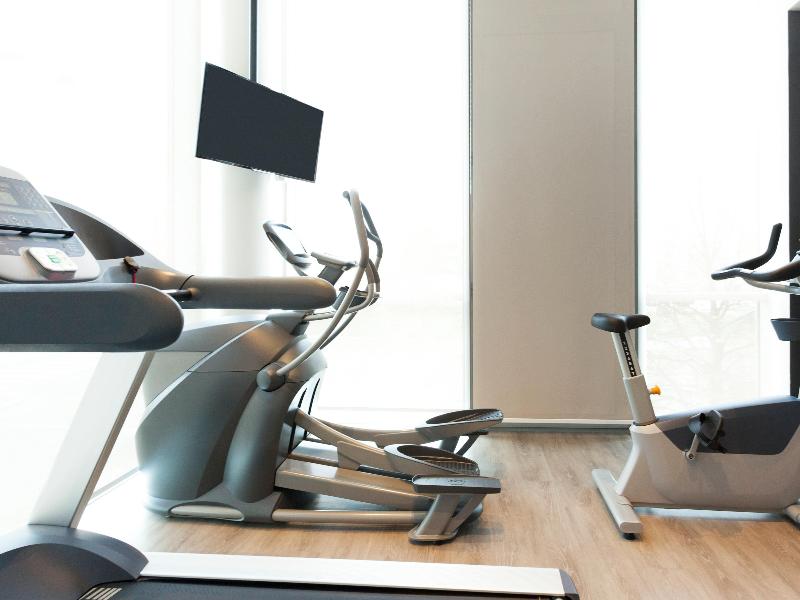 Novotel Paris 17 image