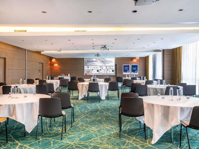 Novotel Paris 17 image