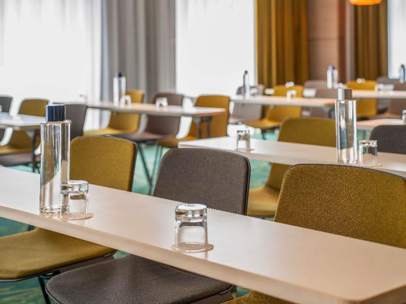Novotel Paris 17 image