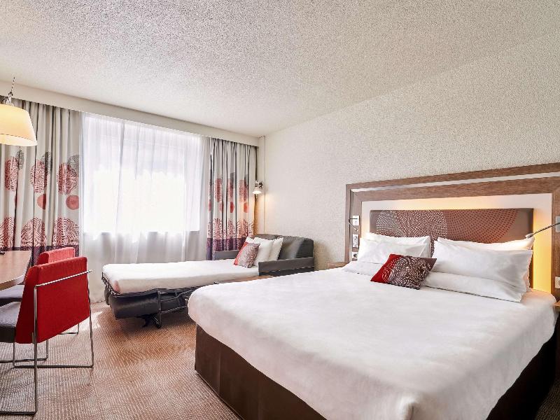 Novotel Paris 17 image