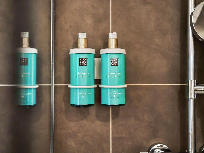 Novotel Paris 17 image