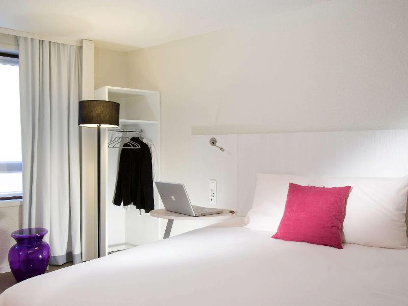 Ibis Styles Lille Centre Gare Beffroi image