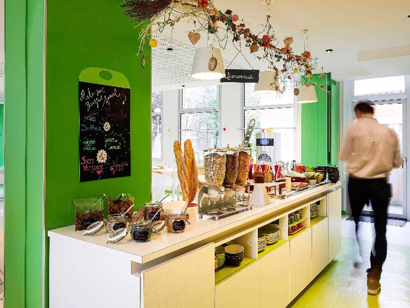 Ibis Styles Lille Centre Gare Beffroi image
