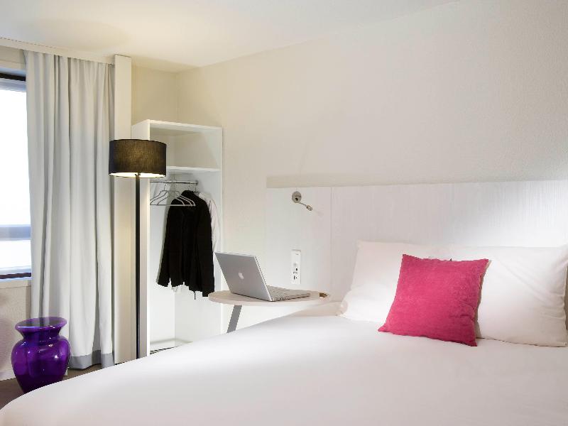 Ibis Styles Lille Centre Gare Beffroi image