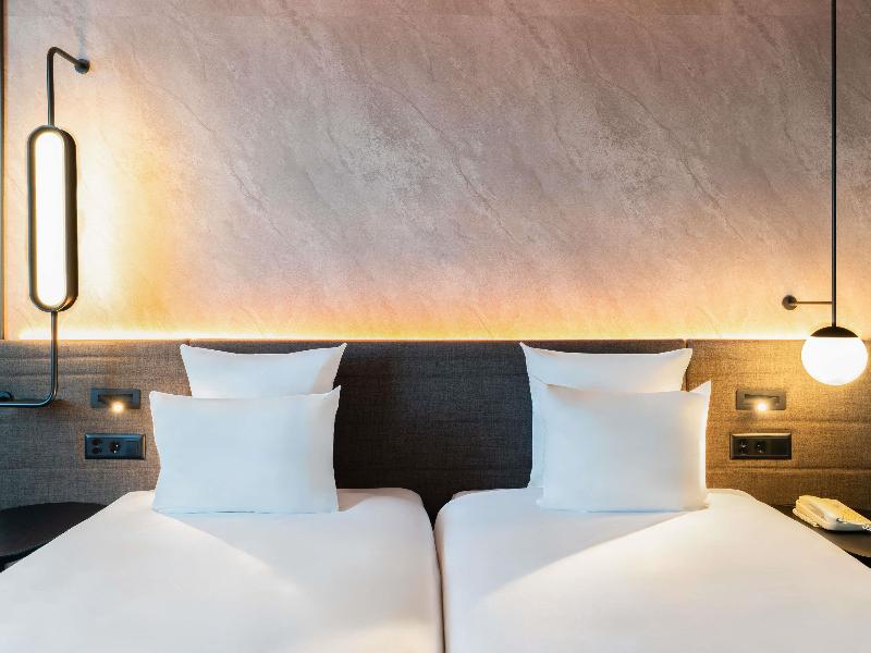 Novotel Bern Expo image