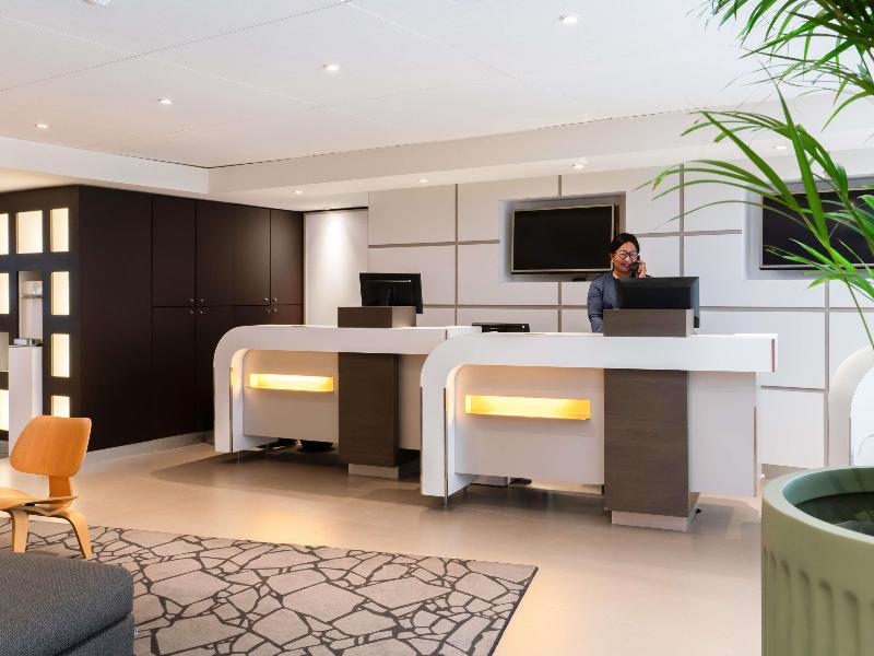 Novotel Paris Rueil Malmaison image