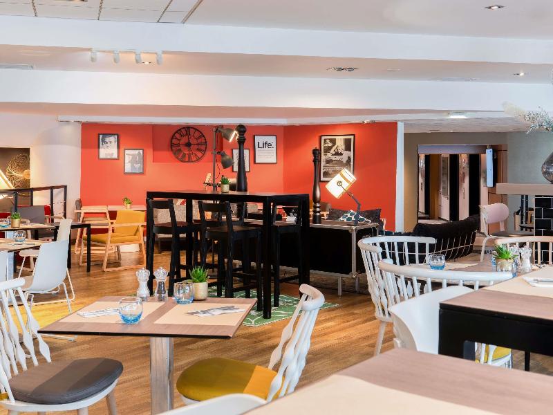 Novotel Paris Rueil Malmaison image