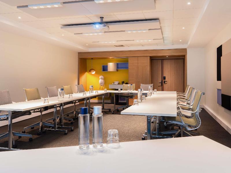 Novotel Paris Rueil Malmaison image
