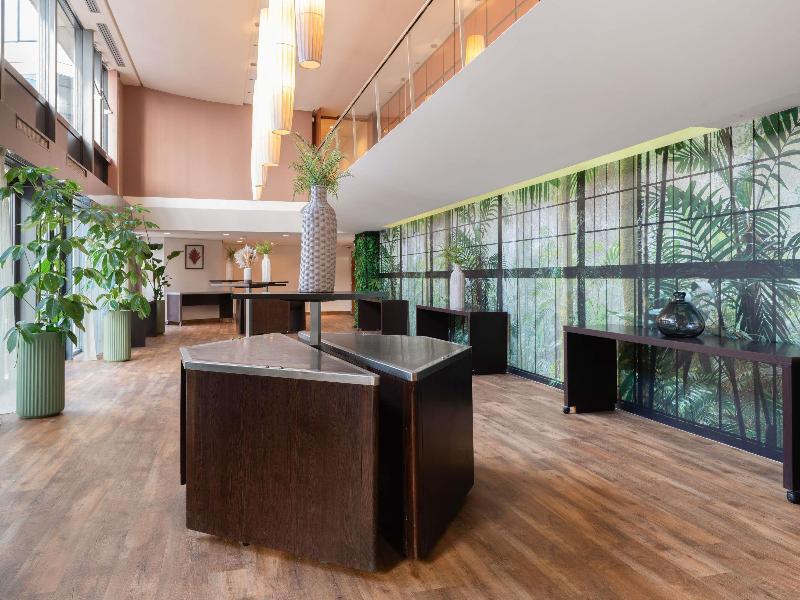 Novotel Paris Rueil Malmaison image