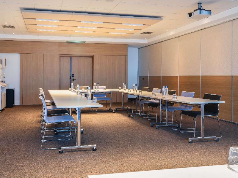 Novotel Paris Rueil Malmaison image