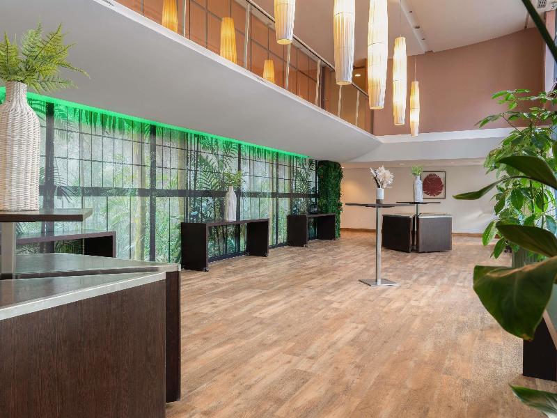 Novotel Paris Rueil Malmaison image