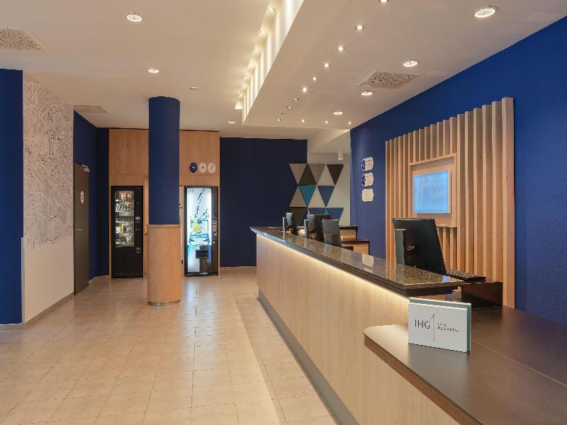 Holiday Inn Express Berlin City Centre image
