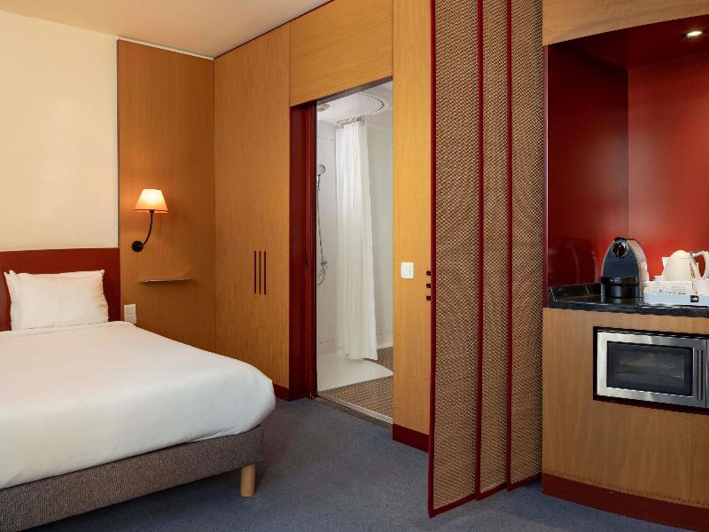 Novotel Suites Marseille Centre image