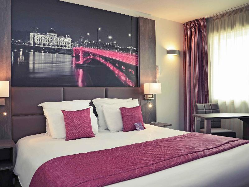 Hôtel Mercure Lyon Est Chaponnay image