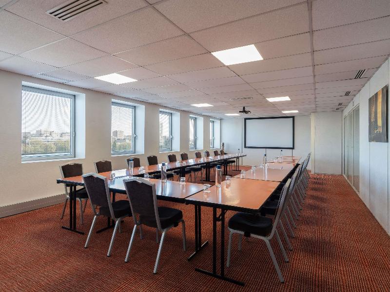 Mercure Paris Ivry Seine image