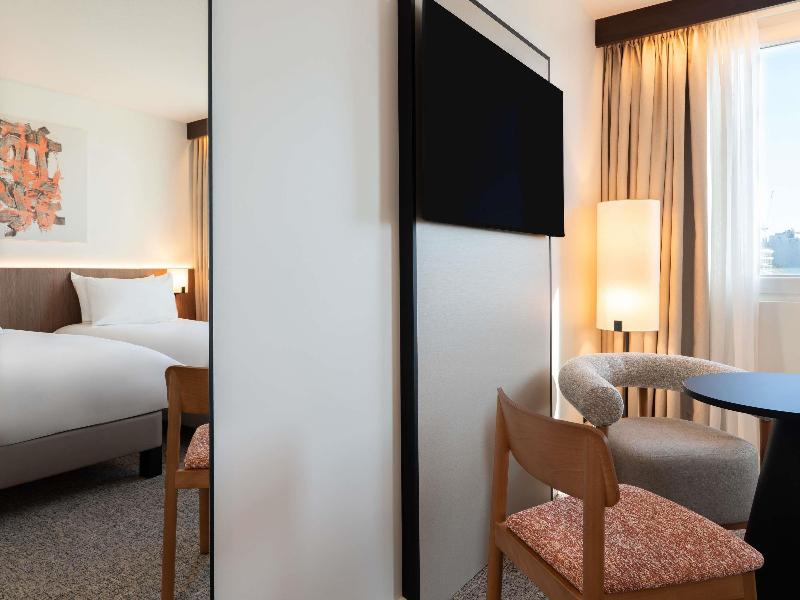 Mercure Paris Ivry Seine image