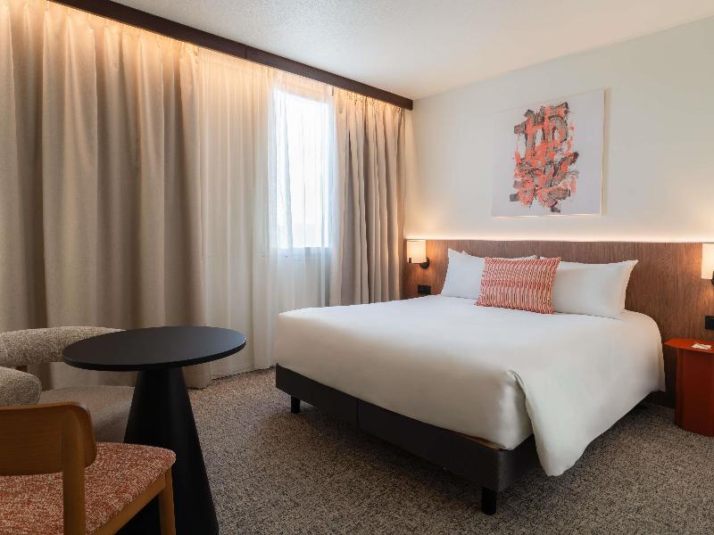 Mercure Paris Ivry Seine image