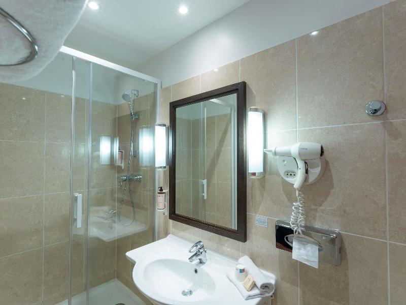 Mercure Rennes Cesson image