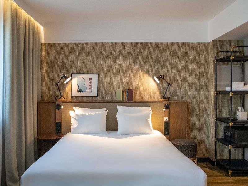 Novotel Suites Nice Airport image