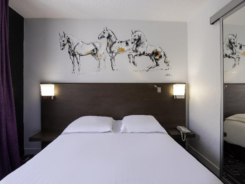 Mercure Bords De Loire Saumur image