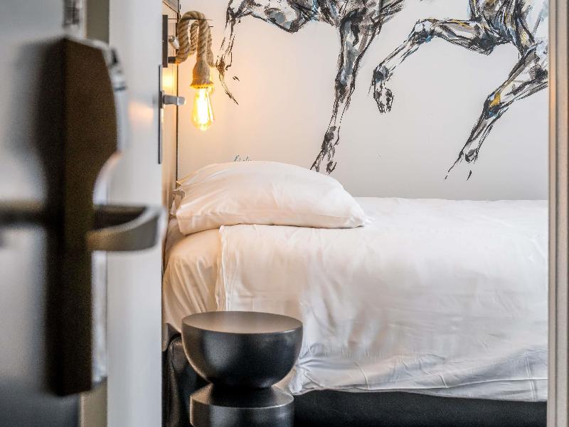 Mercure Bords De Loire Saumur image