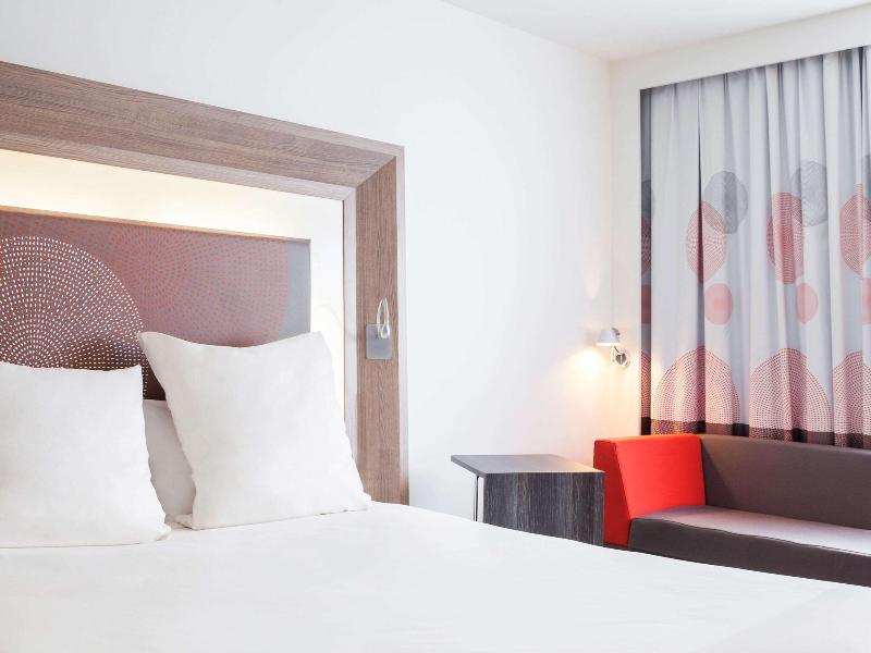 Novotel Amboise image