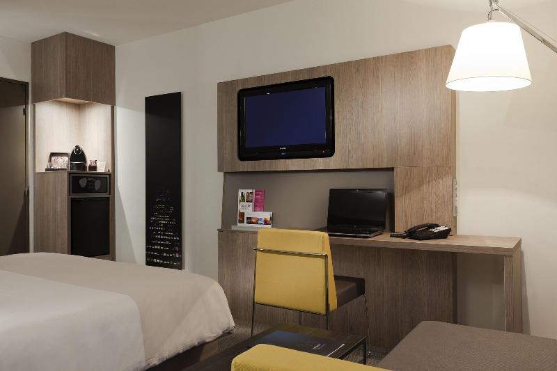 Novotel Amboise image