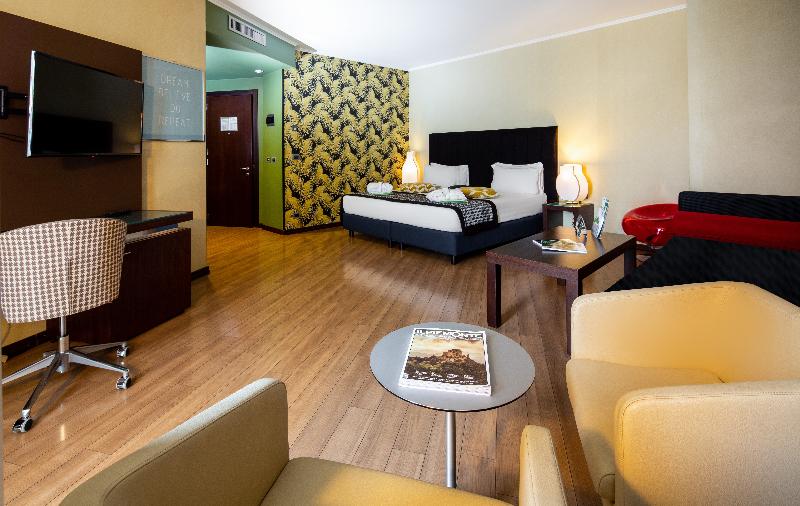 Holiday Inn Turin-Corso Francia image