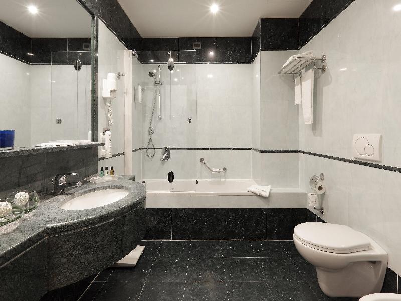 Holiday Inn Turin-Corso Francia image