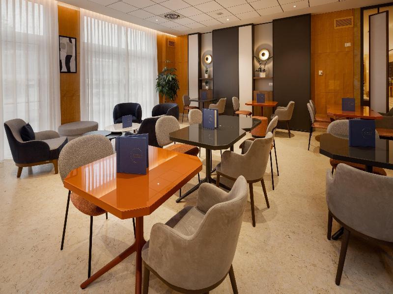 Crowne Plaza Padova image
