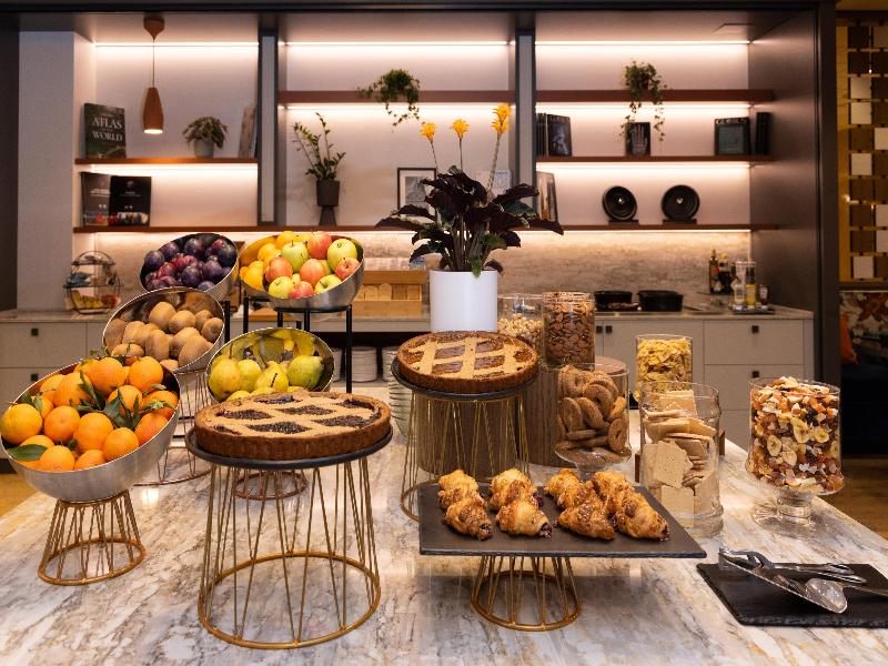 Crowne Plaza Padova image