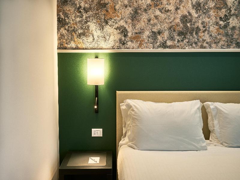 Crowne Plaza Padova image