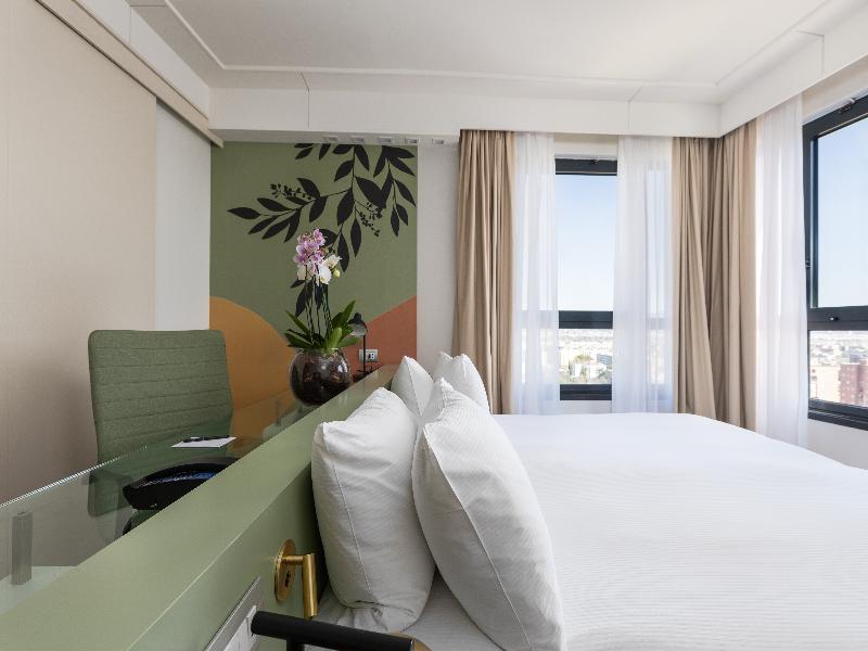 DoubleTree by Hilton Florence Metropole image