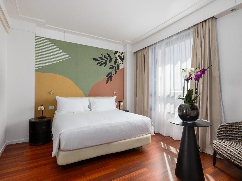 DoubleTree by Hilton Florence Metropole image