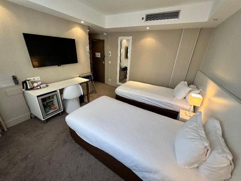 Holiday Inn Paris - Auteuil image
