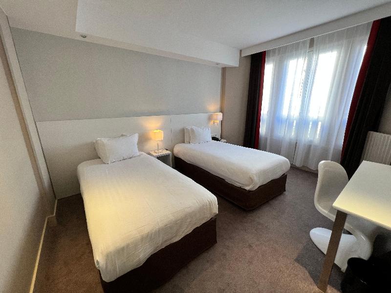 Holiday Inn Paris - Auteuil image