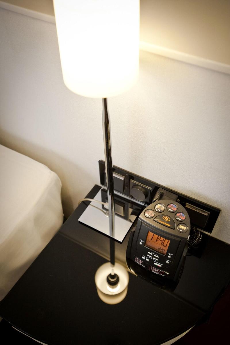 Hilton Madrid Airport image