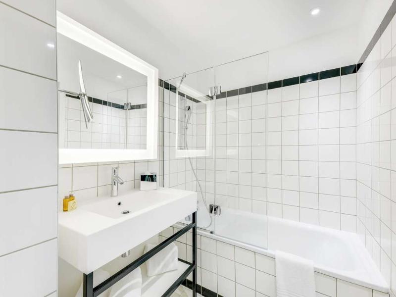 Mercure Paris Orly Airport image