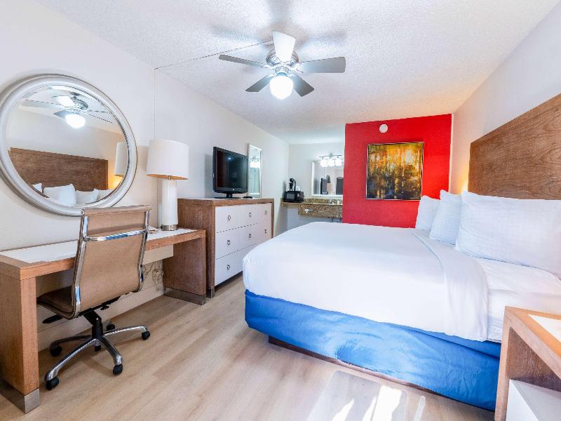 Ramada By Wyndham Hotel & Water Park image