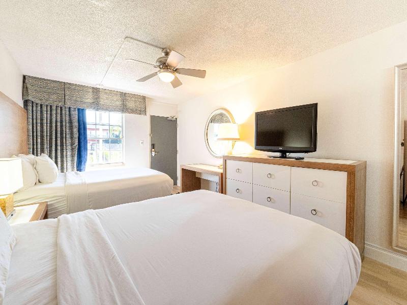 Ramada By Wyndham Hotel & Water Park image
