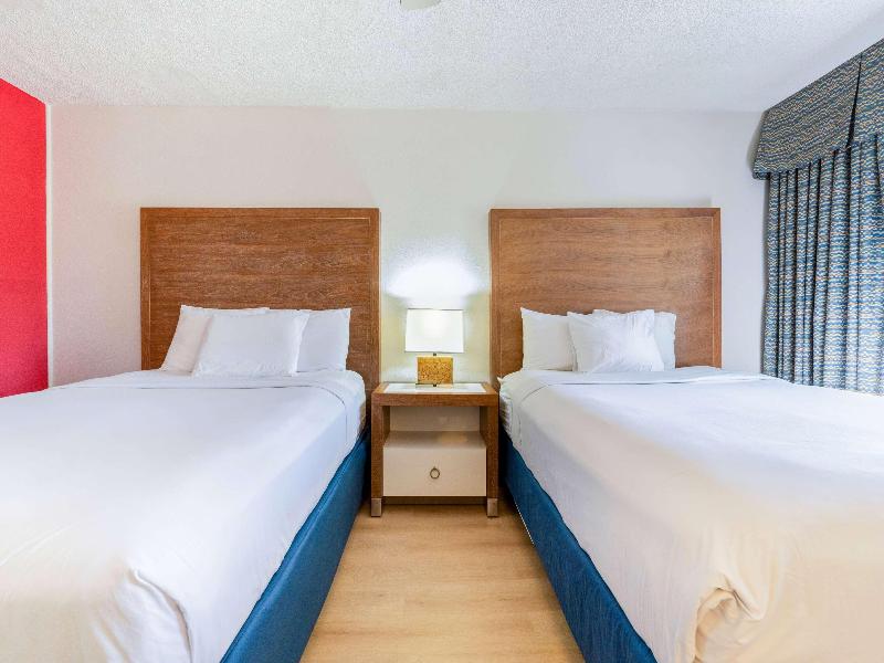 Ramada By Wyndham Hotel & Water Park image