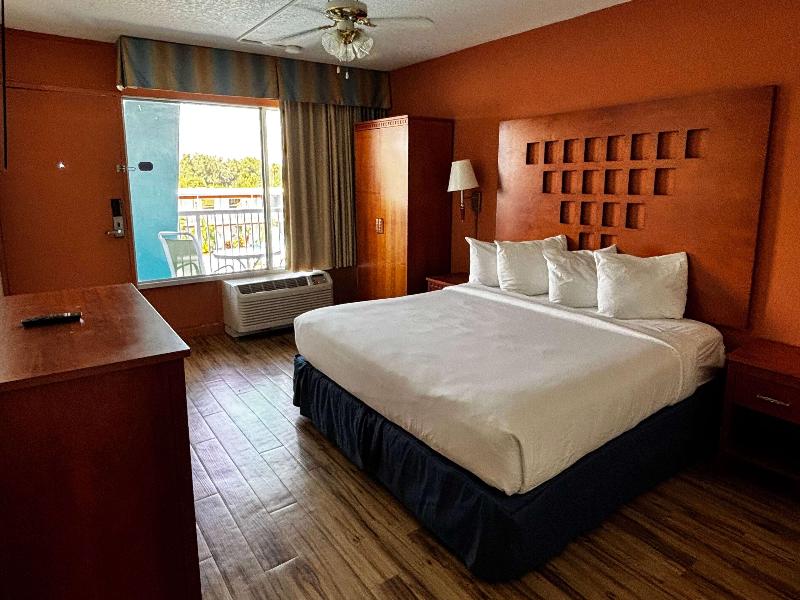 Ramada By Wyndham Hotel & Water Park image